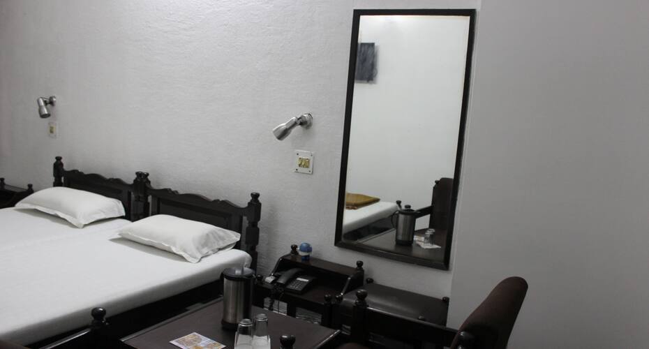 Hotel Divya Deep, Chandigarh 5